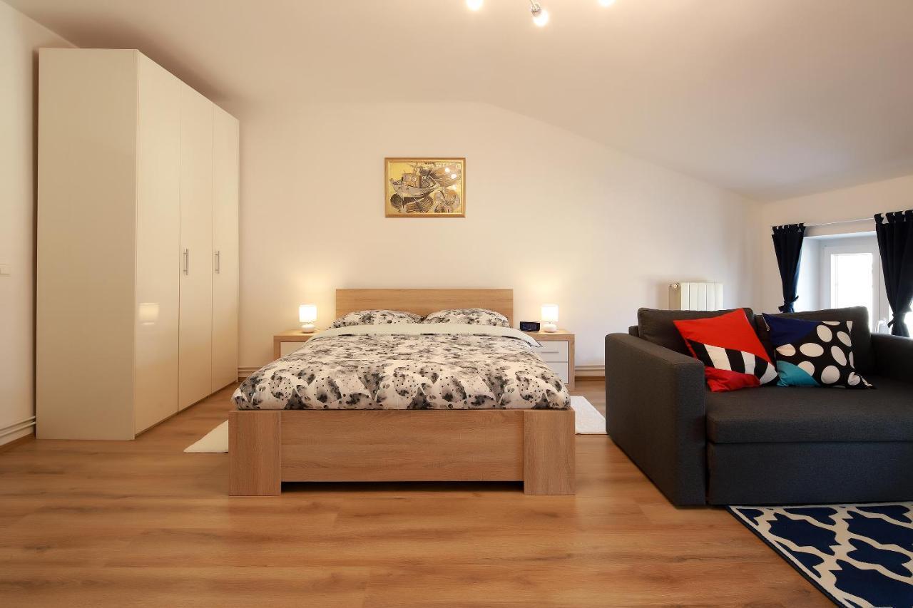 Sweet Loft Apartment "Blue" In Rijeka Center Kültér fotó